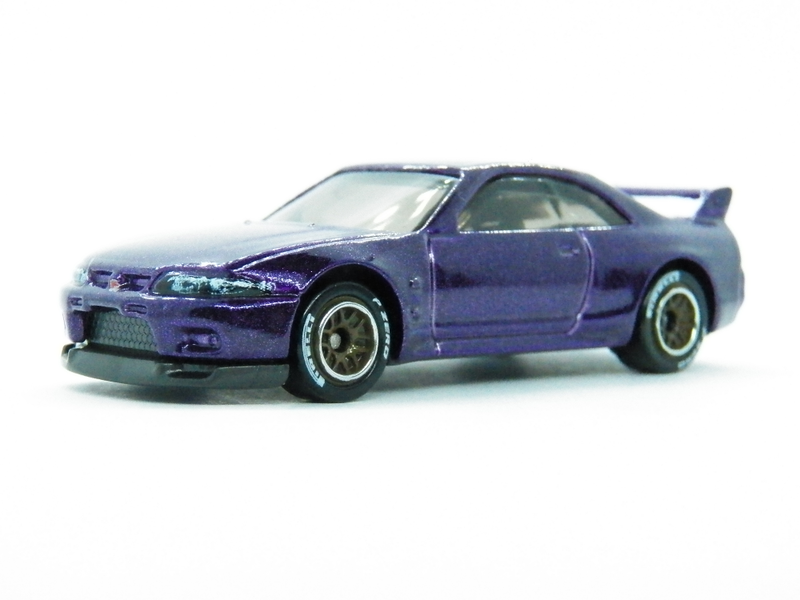 Illustration for article titled Skyline Wheelswap Hotwheels GT-R R33